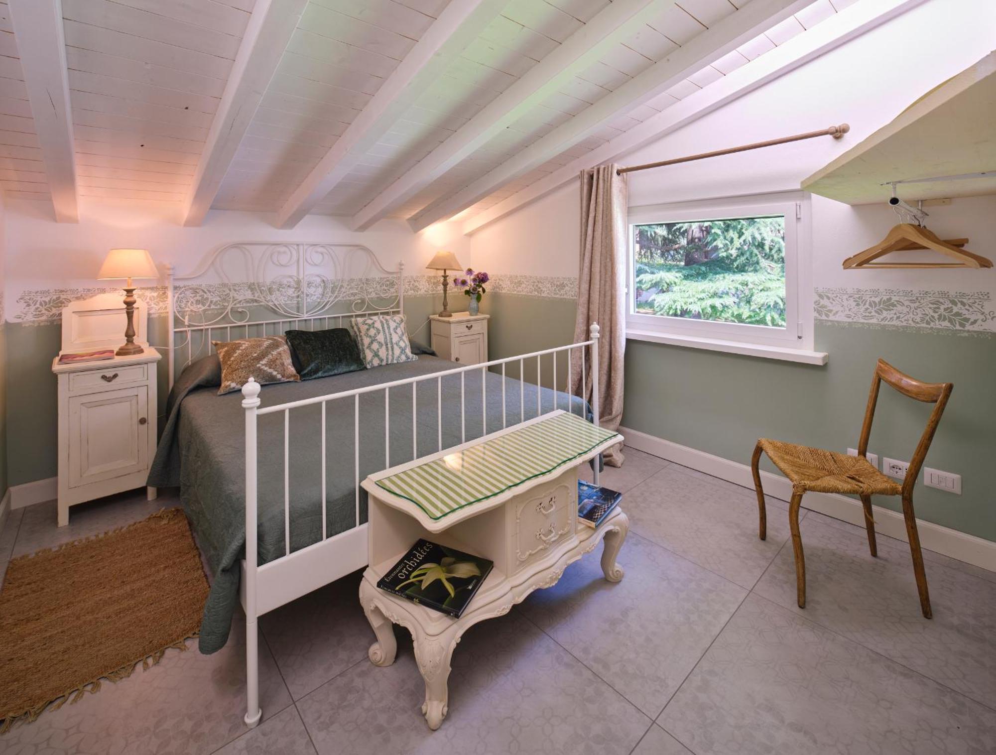 Casa Mileti Bed & Breakfast Vercurago Bagian luar foto