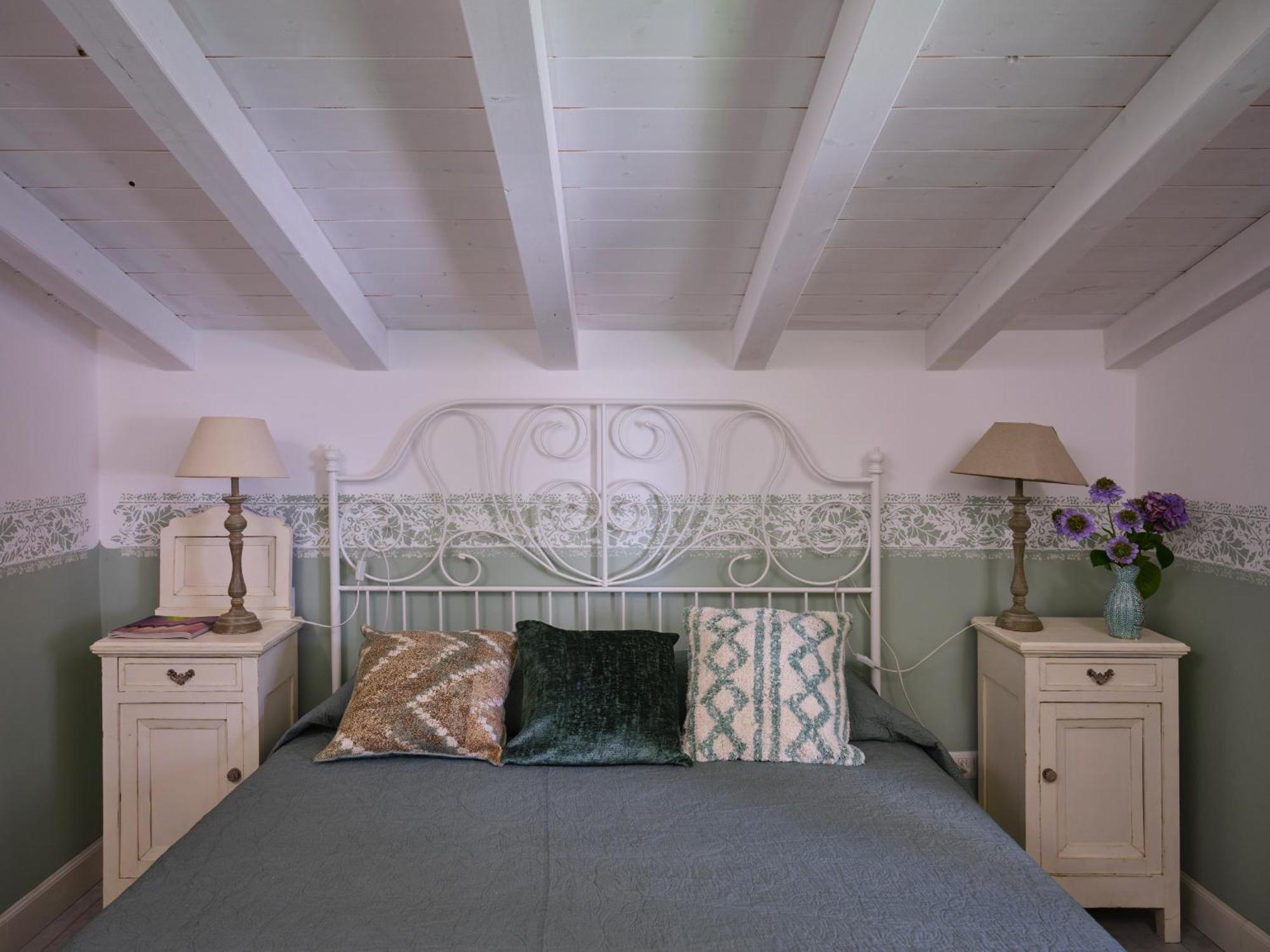 Casa Mileti Bed & Breakfast Vercurago Bagian luar foto